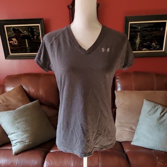 🔥Under Armor semi fitted tee - Picture 1 of 2